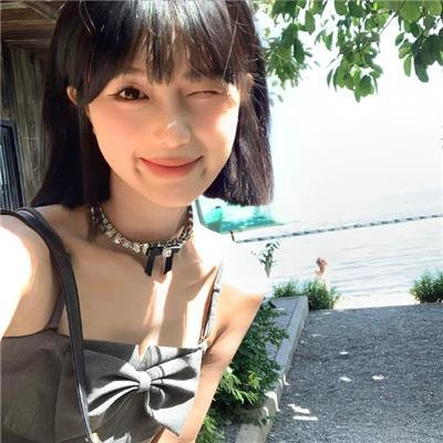 高墙之内的理发室